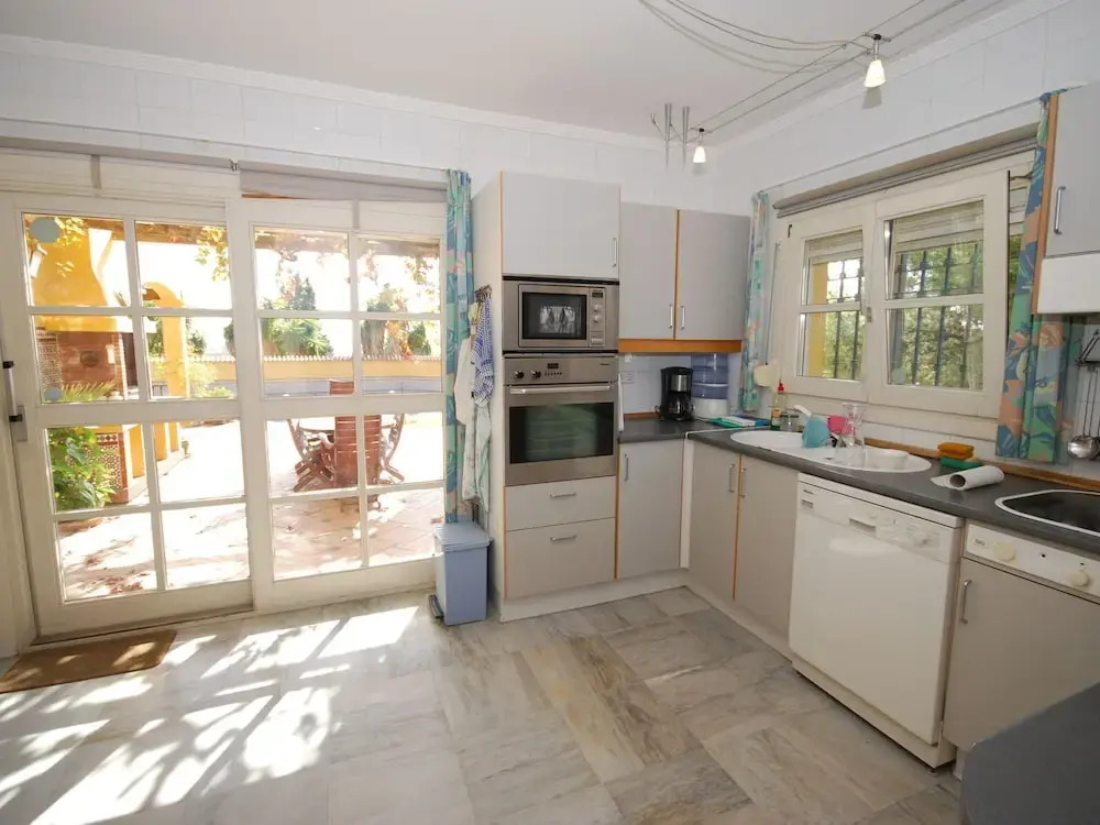 Holiday Villa near Fuengirola with Private Swimming Pool in Green Oasis