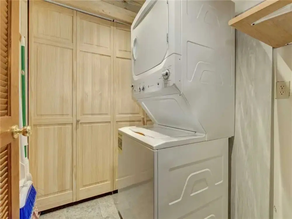 Hibernation Station - Three Bedroom Cabin