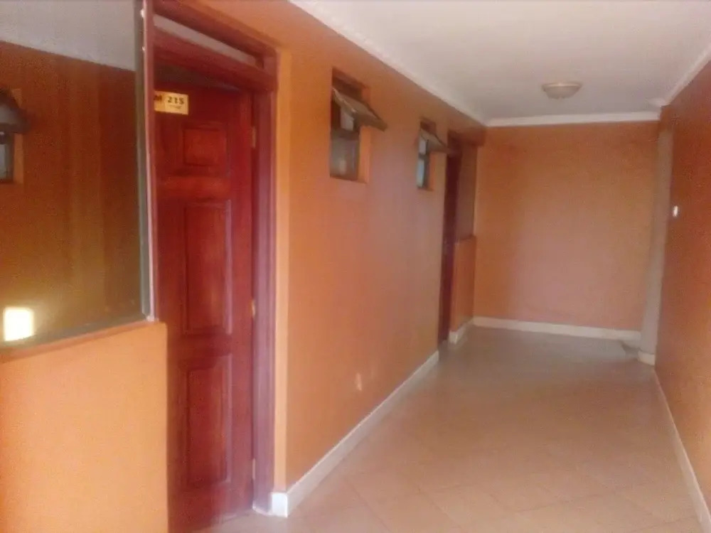 Silvia's  Inn Hotel