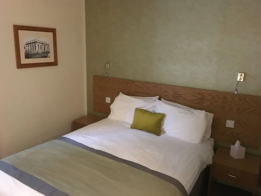 Blue Bell Lodge Hotel