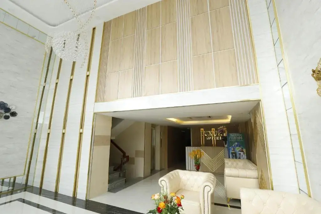 Luxury Hotel