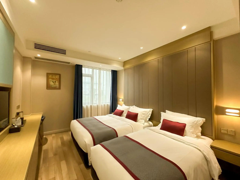 SHANGHAI-DECO Hotel-Free shuttle bus to Pudong Airport and Disneyland