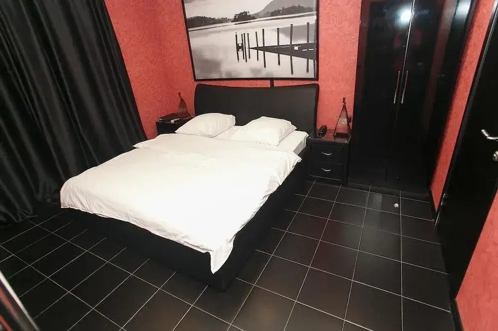 Intermark Serviced Apartments Expo