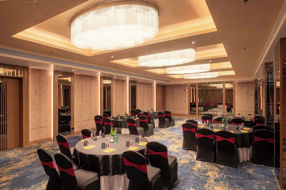 Golden Tulip Bhopal