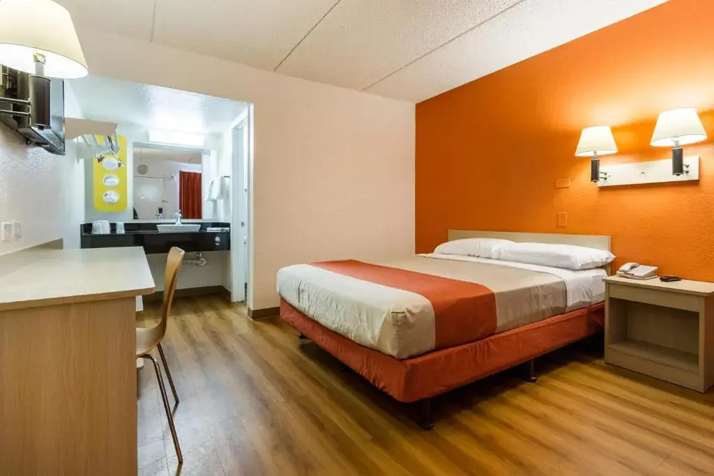 Motel 6 Tempe, AZ Phoenix Airport Priest Dr