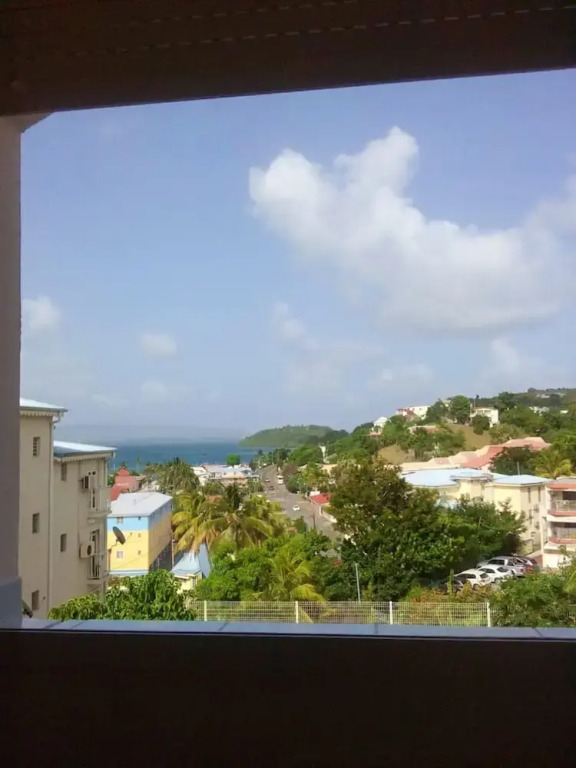 House With one Bedroom in Les Trois-îlets, With Wonderful sea View, Shared Pool, Enclosed Garden