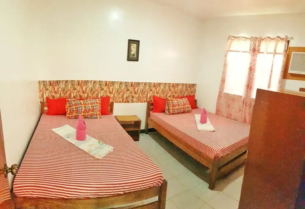 WHITE BEACH GUEST HOUSE