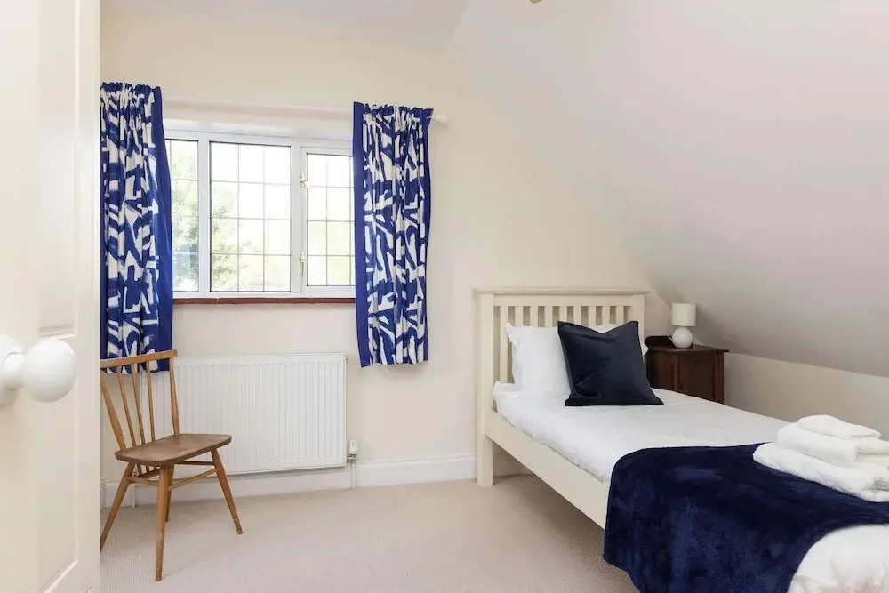 Spacious Coastal Family Home Sleeps 8