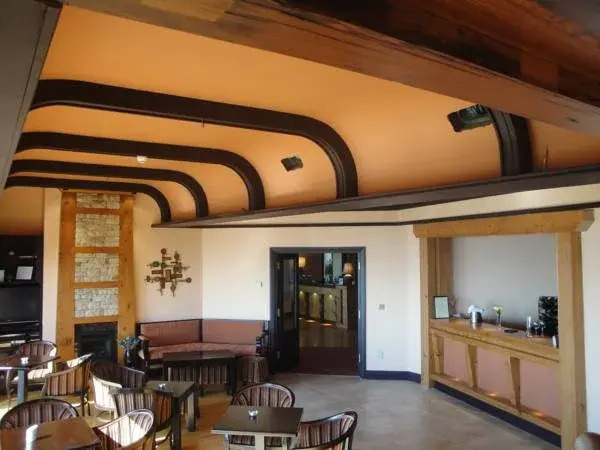 Waterfront House & Restaurant