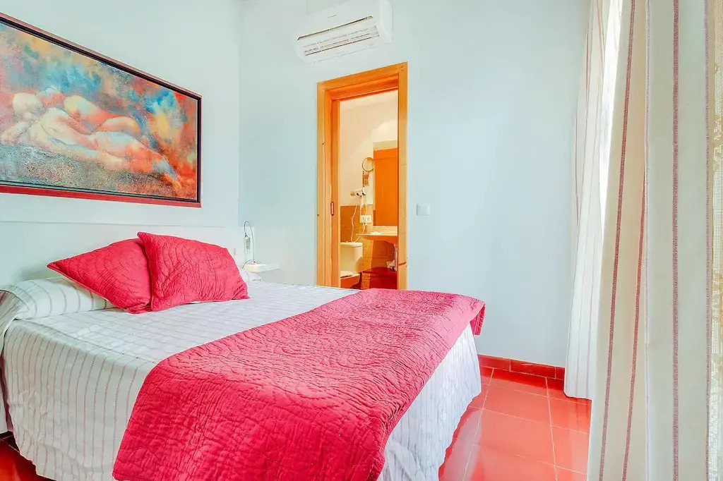 Cottage, Consell In Consell