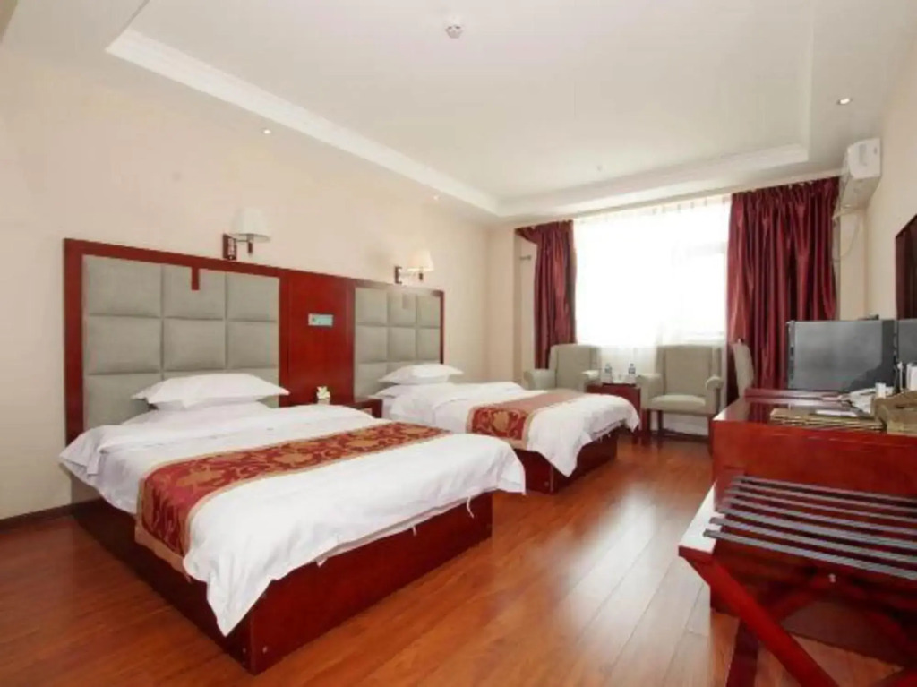 Taihua Hotel