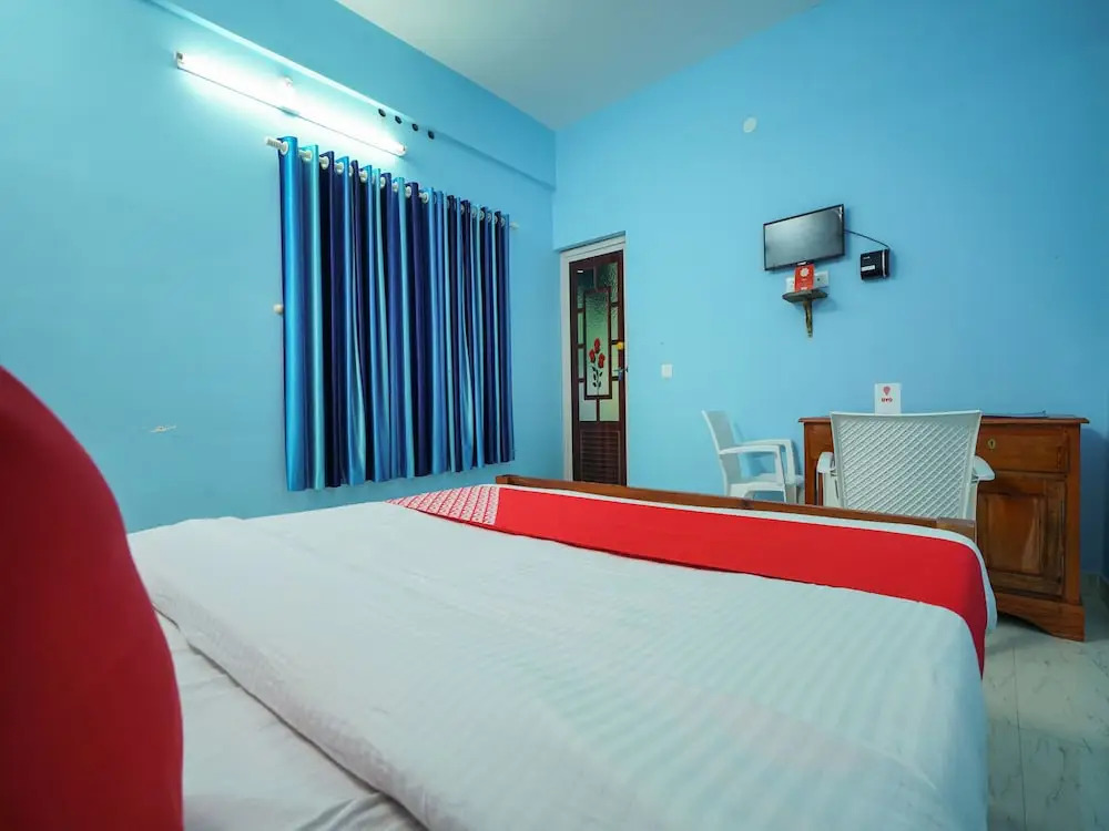 OYO 15647 River View Inn