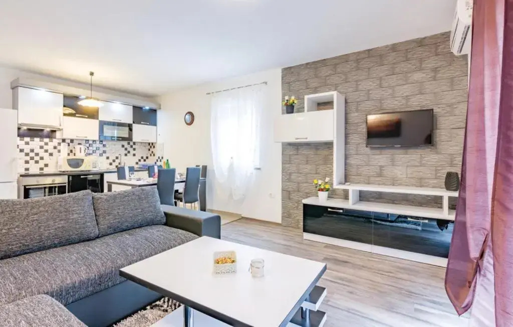 Holiday House Pudarica