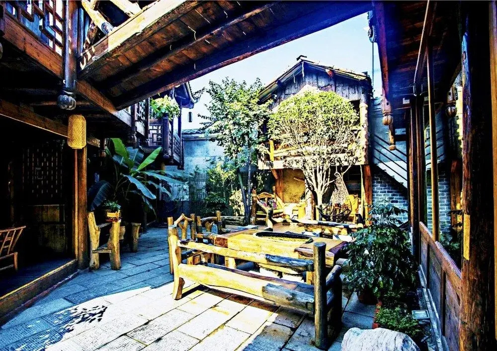 Dielianhua Cowherd Inn Zhangjiajie