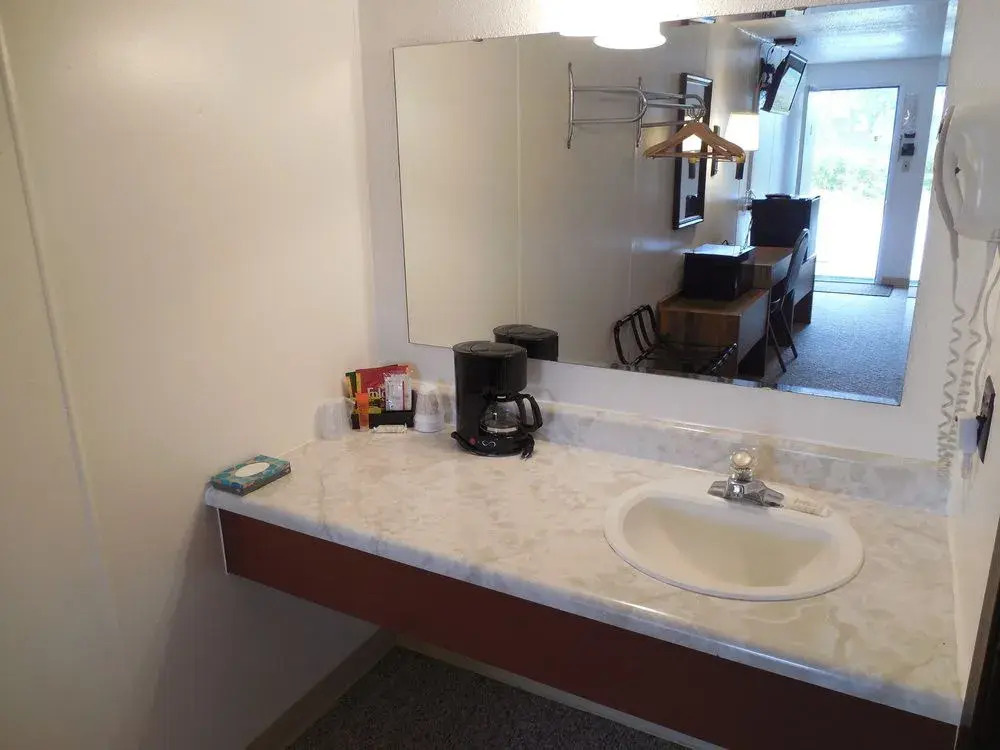 I-70 Budget Motel