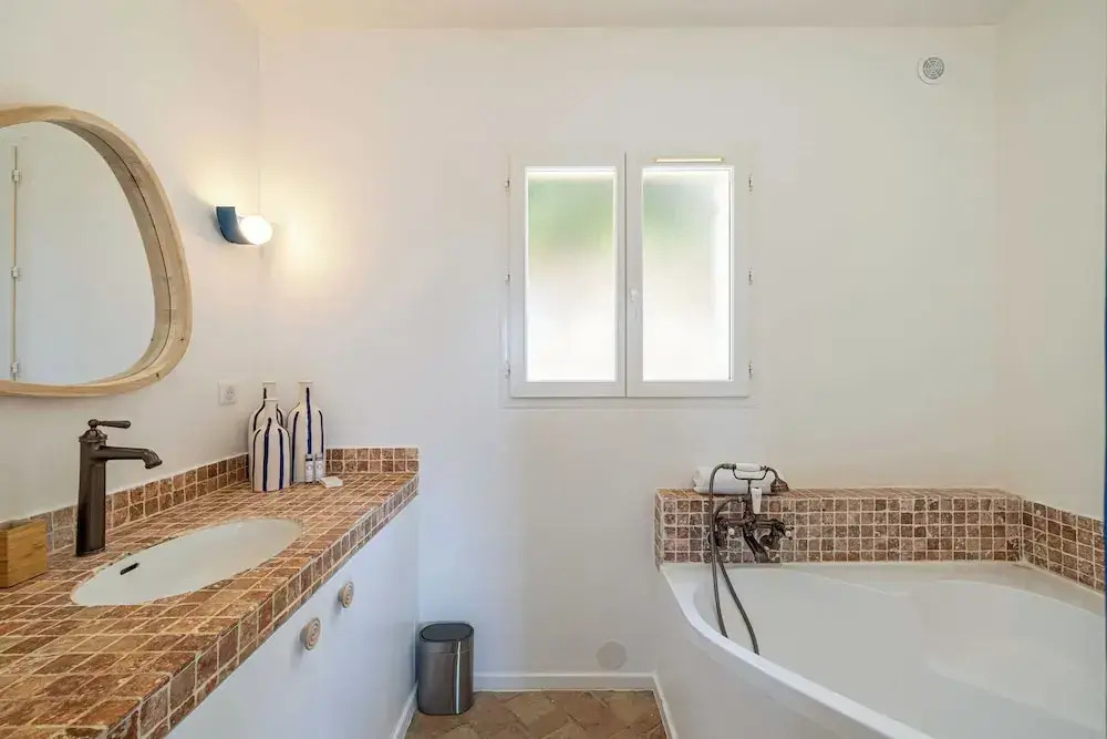 Charming Flat in a Provencal Villa - 2p