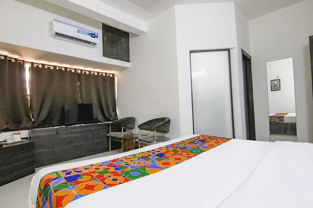 Fabhotel The Nation
