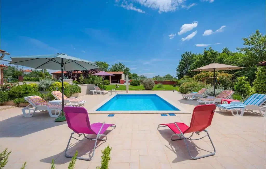 Beautiful Home In Pula