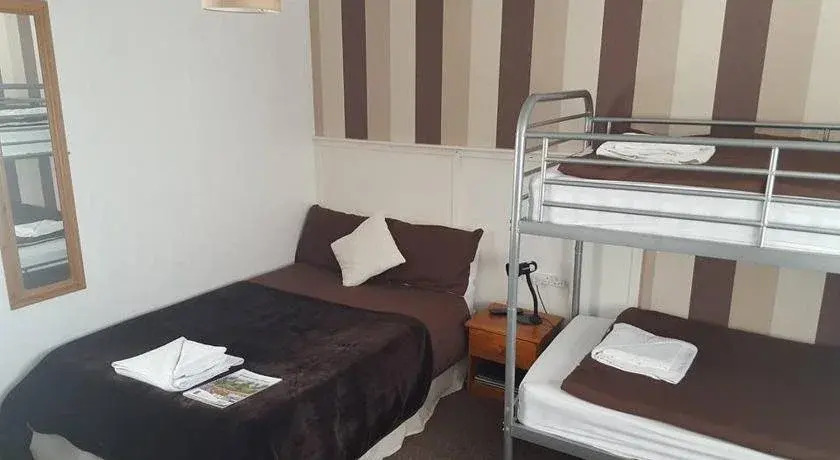 Harbourside Hotel