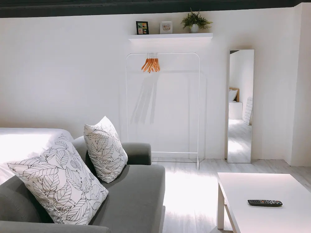 Taipei Apt.4 MRT Ximen Station Suite