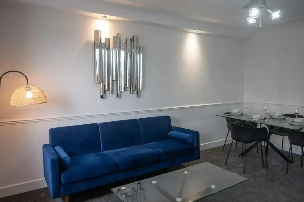 2-bedroom- Stoke-on-trent-sleeps 5-petsok