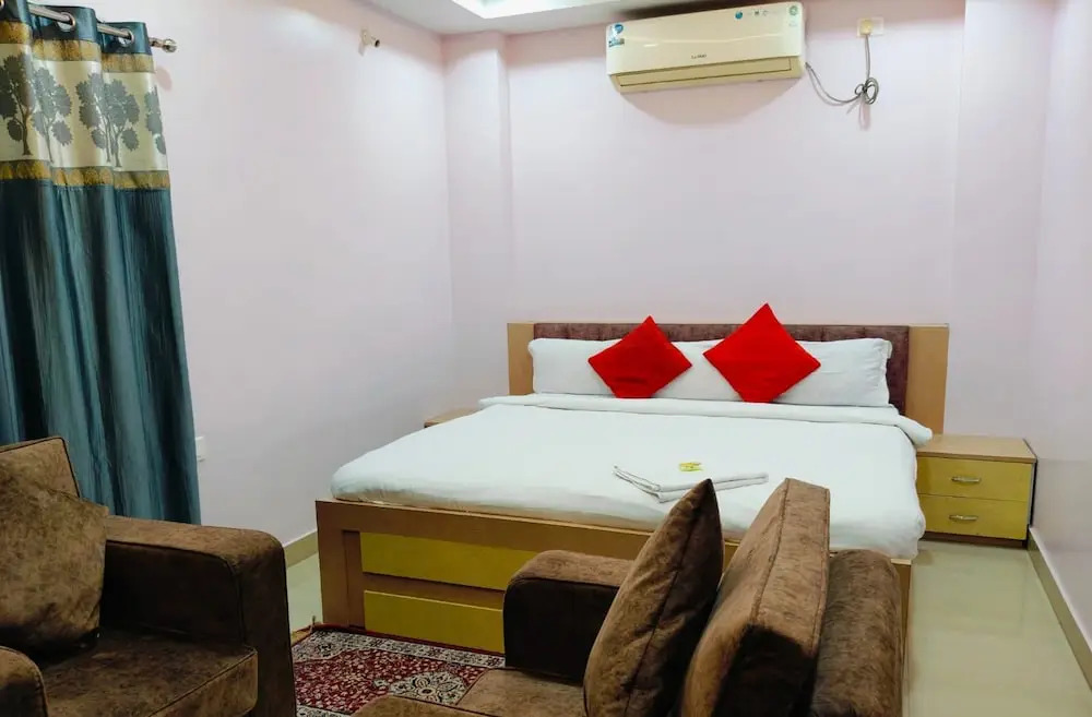 Collection O SF Road Siliguri Formerly Jyoti Hotel