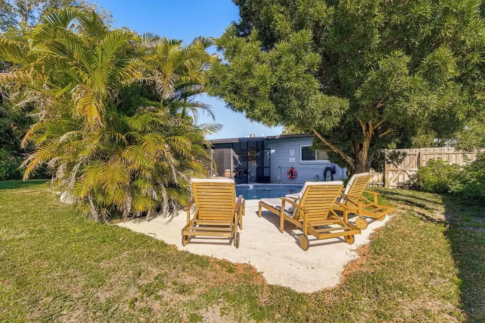 'uncle Louie's' Gulf Coast Gem w/ Outdoor Oasis
