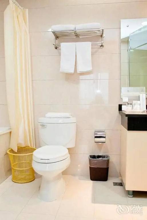 Wuhan Newport International Hotel
