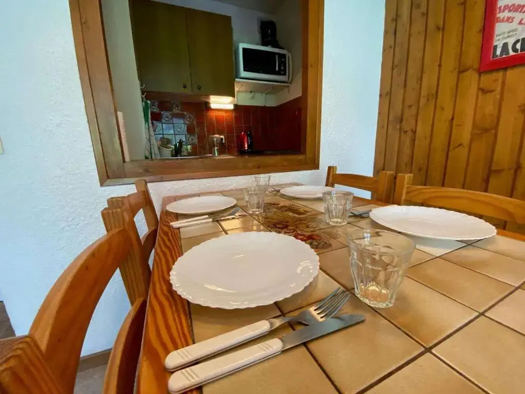 Appartement Le Grand-Bornand, 1 pièce, 4 personnes - FR-1-241-97