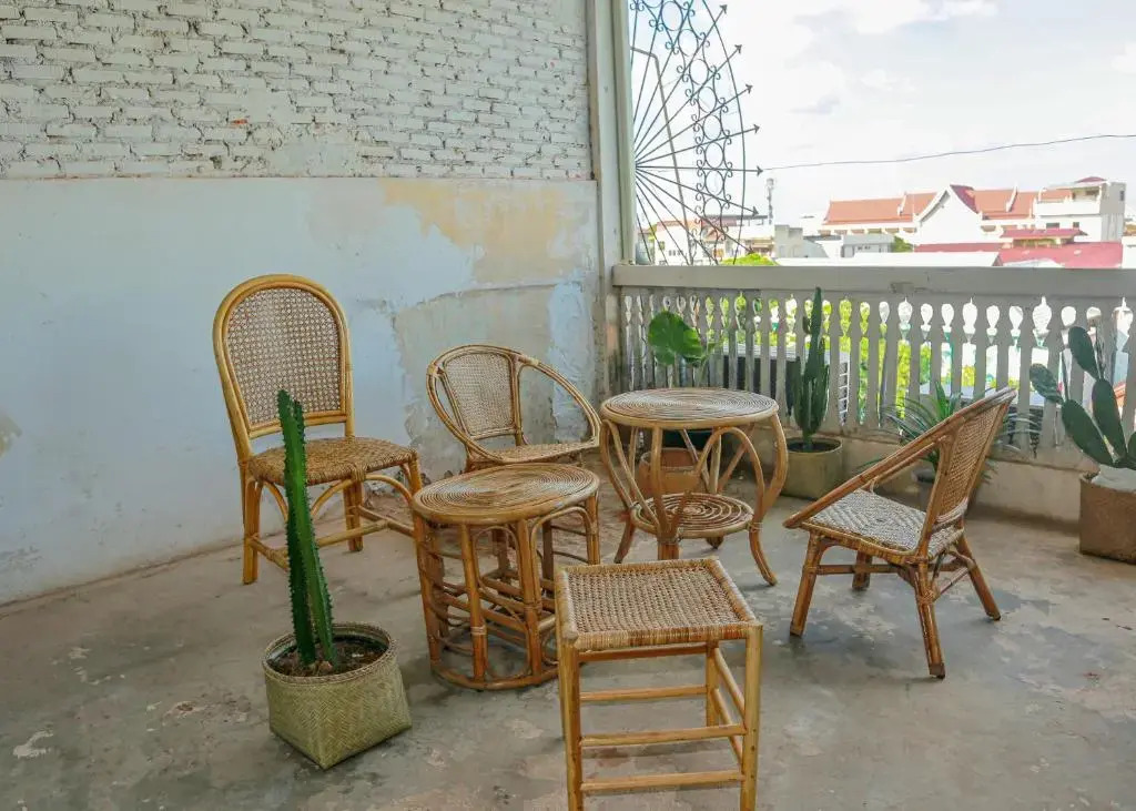 Petit Espace Boutique Hostel