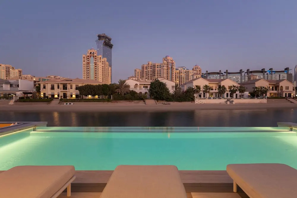 Palm Paradise- 5BR Villa - Infinity Pool