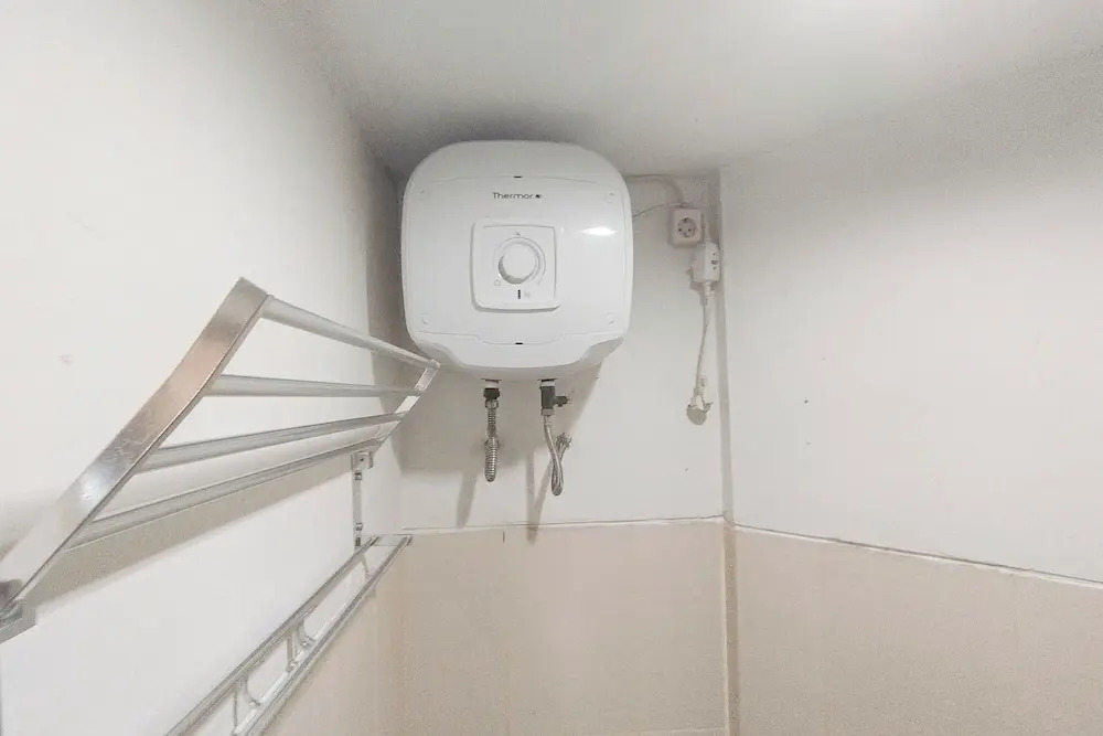 Studio Minimalist And Warm At Pavilion Permata Apartment