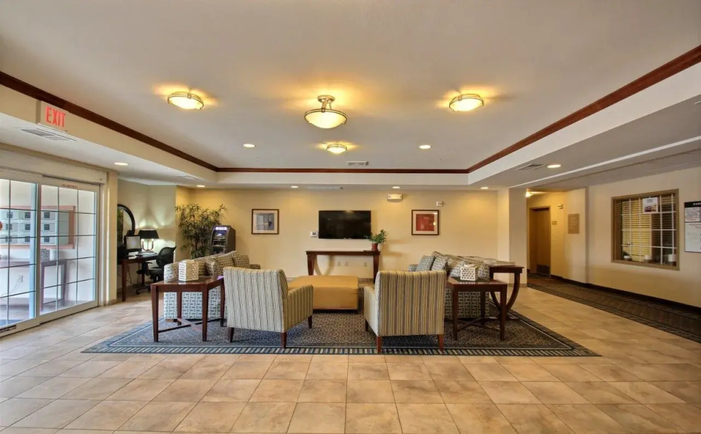 Candlewood Suites Milwaukee Airport by IHG