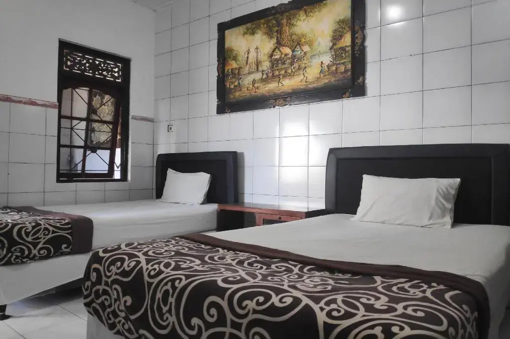 OYO 3694 Gong Corner Guest House 2