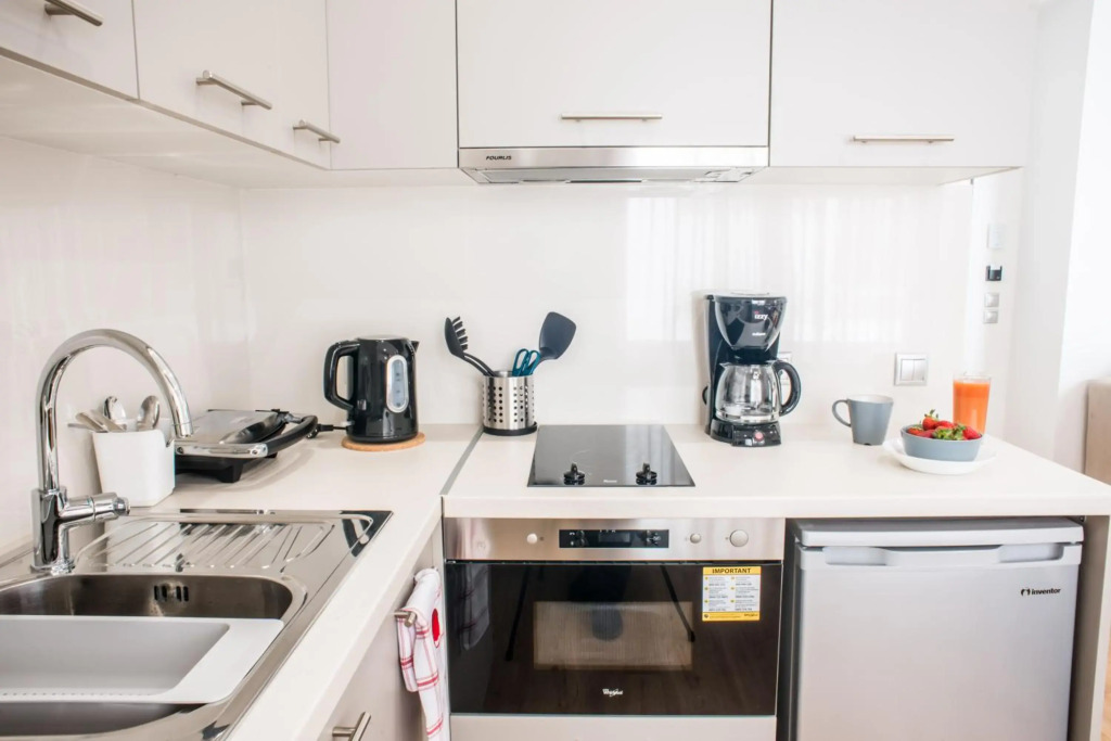 A23 Sunny & Cosy suite with balcony near Parthenon