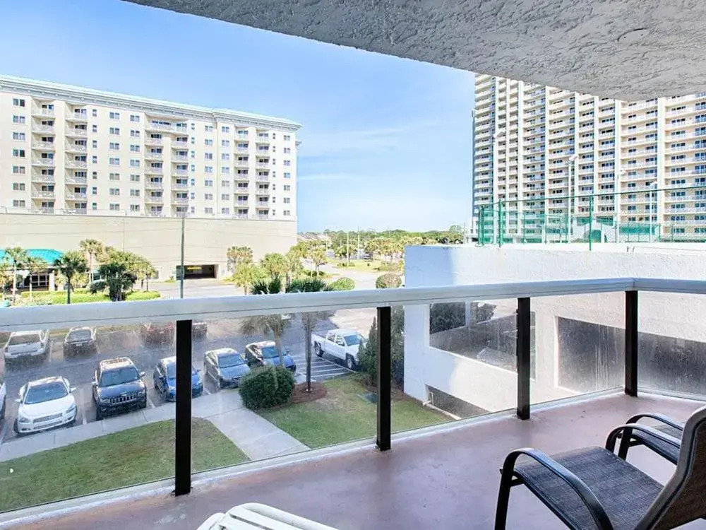 Surfside Resort 0L7