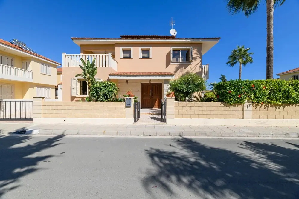Villa Larnaca