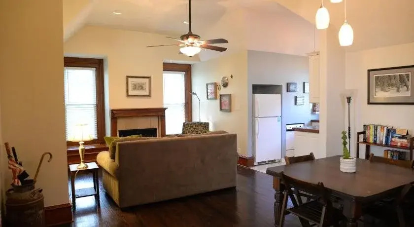 Brava House Bed and Breakfast