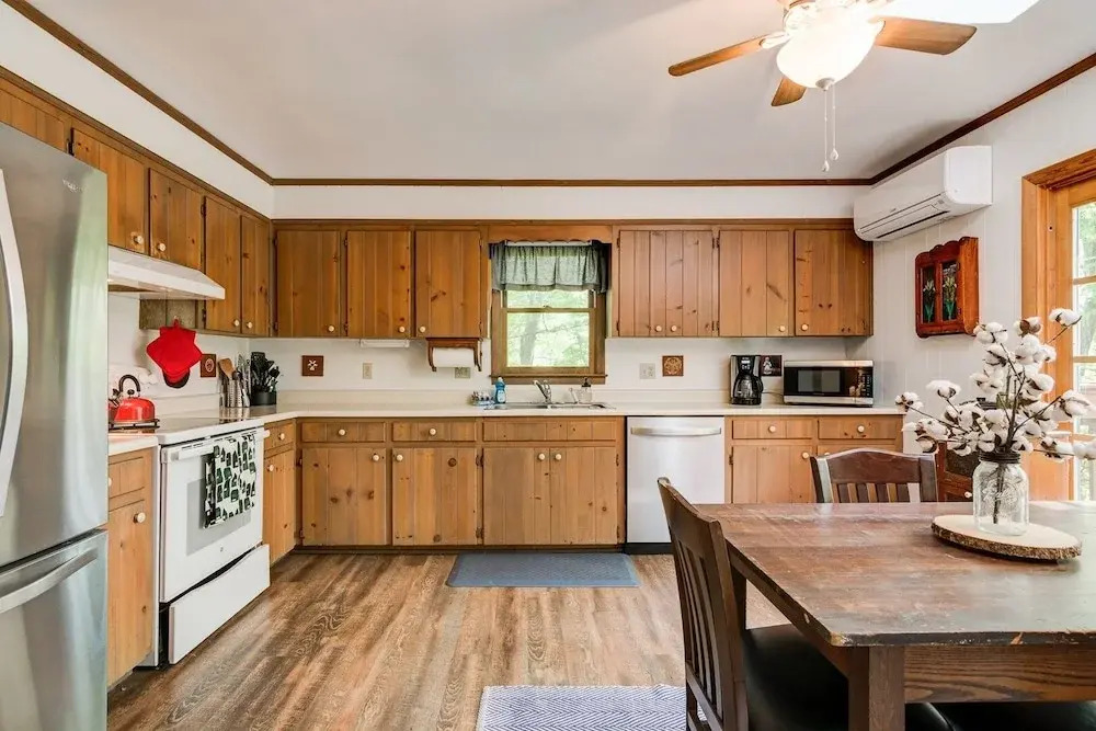 Spy Rock - 3 Br Cabin