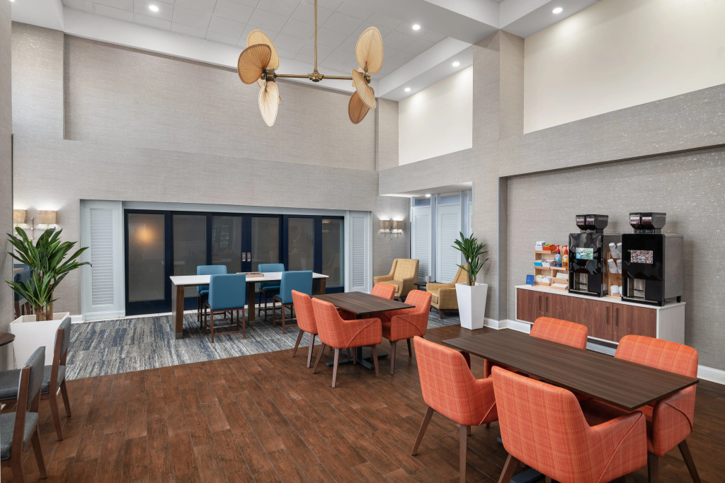 Holiday Inn Express & Suites Destin - Miramar Beach by IHG