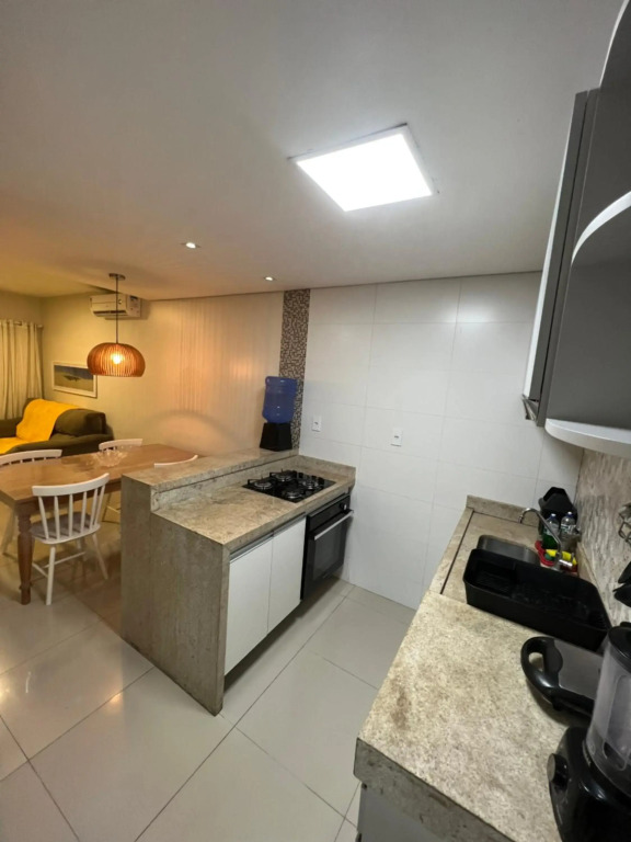 Casa em Condomínio agradável com fundo pro rio