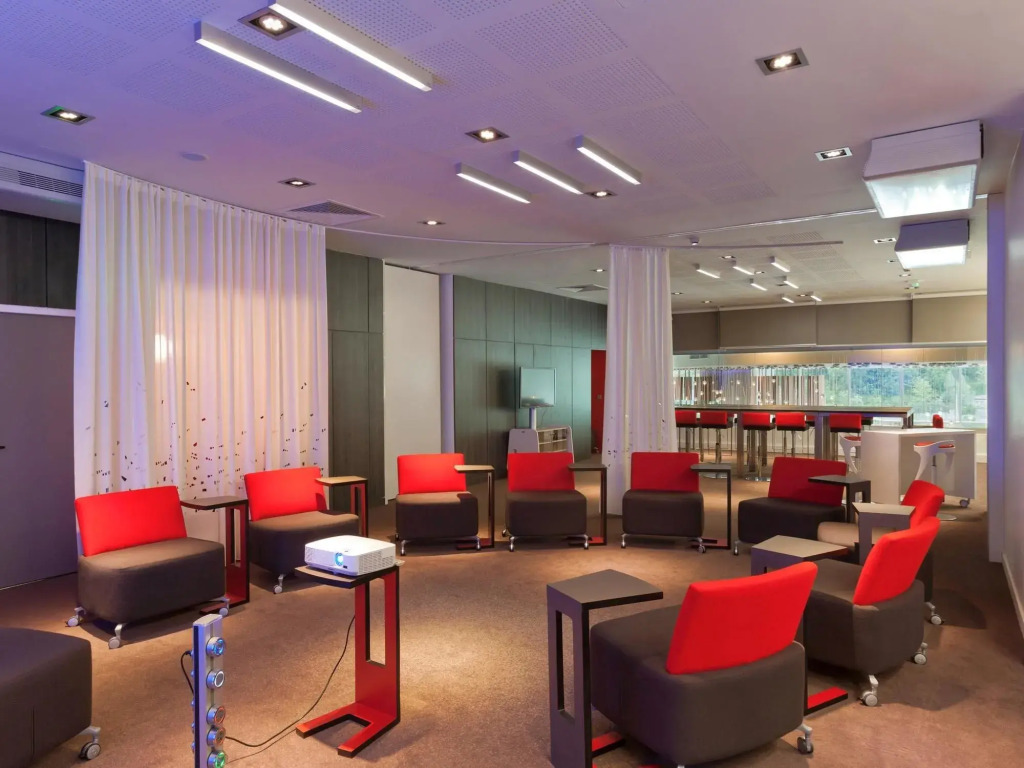 Novotel Lyon Centre-Confluence Bord de Saone