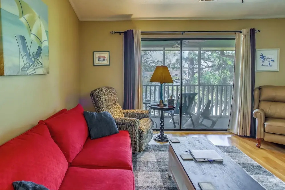 Little River Condo w/ Community Pool & Hot Tub!