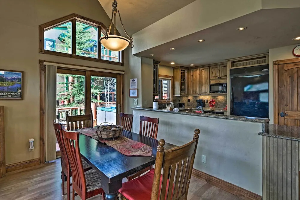 Beautiful Breck Retreat: Walk to Gondola & Main St