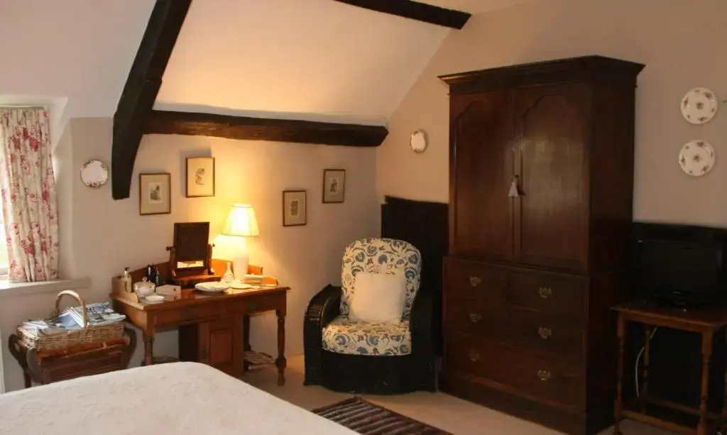 Brook Farmhouse