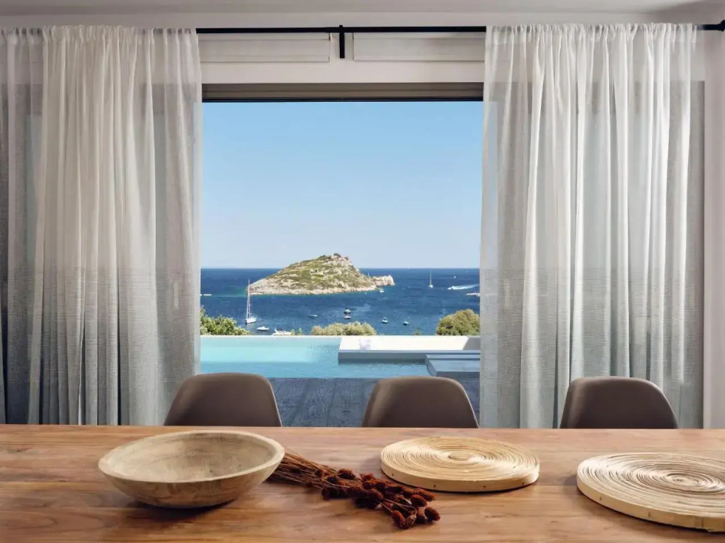 Apaggio Luxury Villa - Private Pool & Stunning Sea Views, by ZanteWize