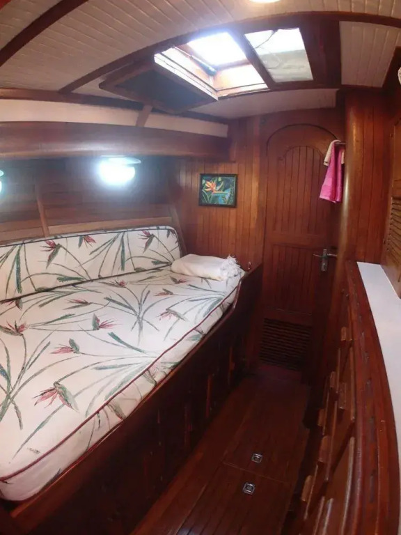 Culebra Bed & Breakfast on a Boat