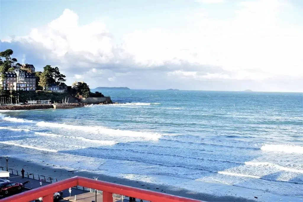 Appartement au dernier étage plage de Trestraou à PERROS-GUIREC - ref 858