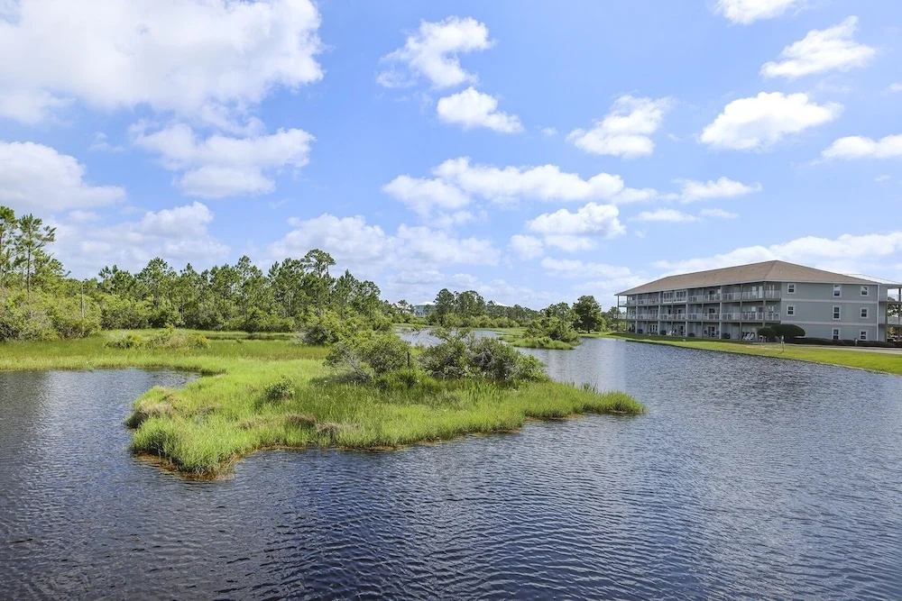 Romar Lakes 304e 2 Bedroom Condo