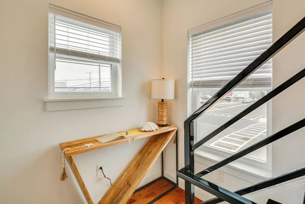 The Kraken Wildwood Townhome: 1/2 Mi to Beach!